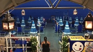 Playa privada y bar en la playa