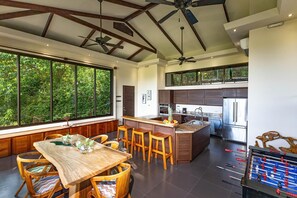 Game room - Stunning Ocean Views 6BR Villa w/ Private Pool & Sky Suite (Quepos)