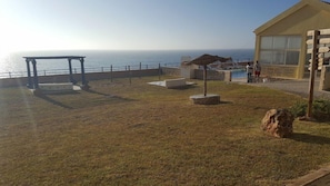 Property grounds - Praia Azul Hotel Apartamento (Torres Vedras)