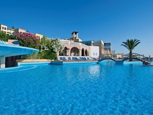 Fodele Beach Water Park Resort