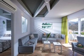 Living area - Fodele Beach Water Park Resort (Malevizi)
