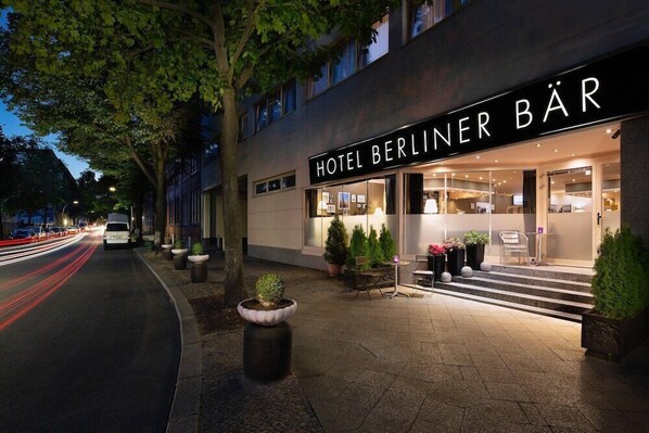 Exterior detail - Berliner Baer (Berlin)