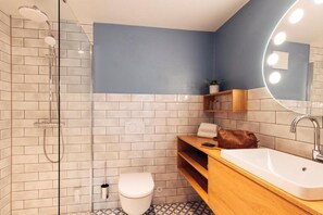 Bathroom - Harry's Home Berlin - Moabit Hotel & Apartments (Berlin)