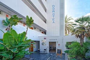 Exterior detail - Dorotea Apartments (San Bartolomé de Tirajana)