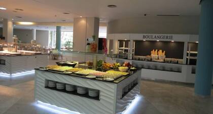 Aparthotel Advise Reina