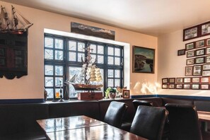 Dining - Laxnes Hotel (Mosfellsbær)