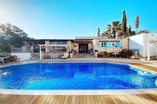Outdoor pool - Cyprus Villages Traditional Houses (Tochni)