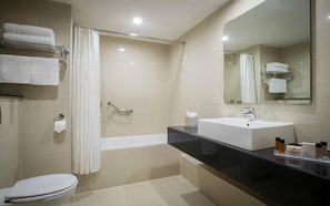 Towels - Clayton Hotel Silver Springs (Cork)