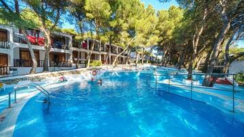 Piscina a l'aire lliure