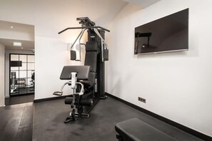 Fitness facility - Keppler Hotel (Paris)