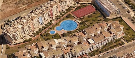 Utomhuspool