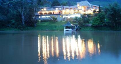 Hunas Falls Hotel Kandy