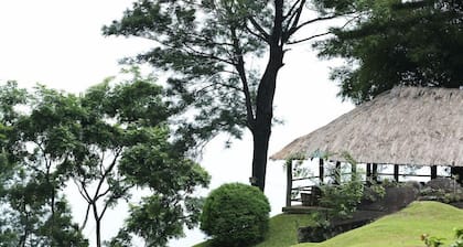 Hunas Falls Hotel Kandy