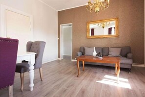 Living area - Home Hotel Grand, Gjovik (Gjovik)
