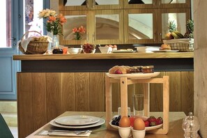 Dining - Elia Zampeliou - Adults Only (Chania)