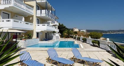 Ostria Seaside Studios and Apartments