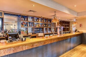 Bar (on property) - Premier Inn Birmingham Central Hagley Road (Birmingham)