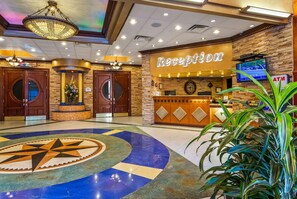 Lobby - Baymont by Wyndham Pompton Plains/wayne (Pompton Plains)