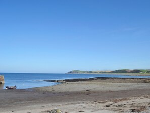 Beach - 2 bedroom accommodation in Ballantrae, near Girvan (Ballantrae, near Girvan)
