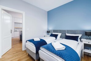2 habitaciones, tabla de planchar con plancha, wifi y ropa de cama 