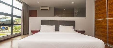 Chambre Double Deluxe, 1 trĂšs grand lit