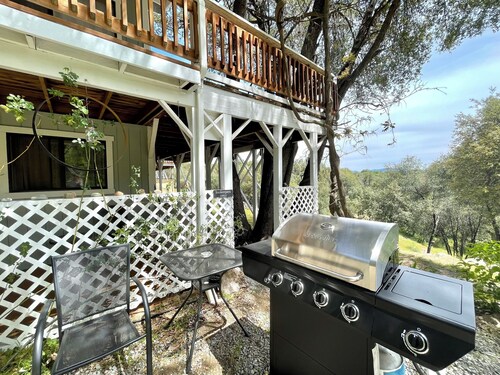 Explorer Suite - Sierra Mountain Lodge Vacation Rentals - Ahwahnee CA