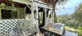 Explorer Suite - Sierra Mountain Lodge Vacation Rentals - Ahwahnee CA