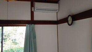 Wi-Fi de cortesia, roupa de cama