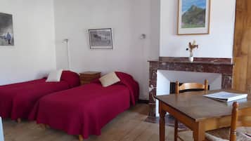 Habitación cuádruple estándar (Ch 10)