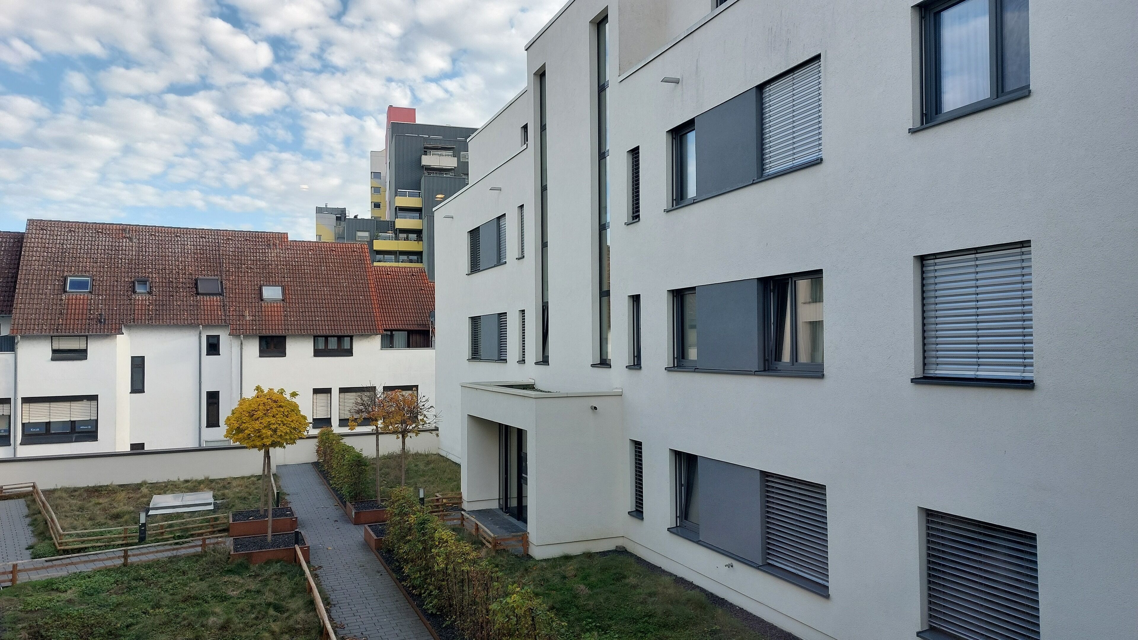Standard Room, 1 Queen Bed with Sofa bed | Courtyard view