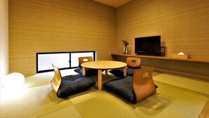 พรีเมียมสตูดิโอ (For 6 Guests) | เตารีด/โต๊ะรีดผ้า, Wi-Fi ฟรี, ผ้าปูที่นอน