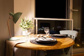 Deluxe Apartment, Private Bathroom, City View (Central Location) | Lounge