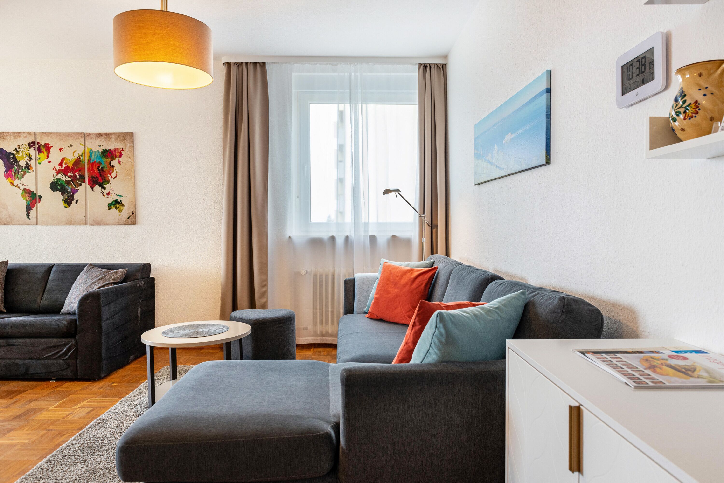 TV, DVD-spiller og stereoanlegg