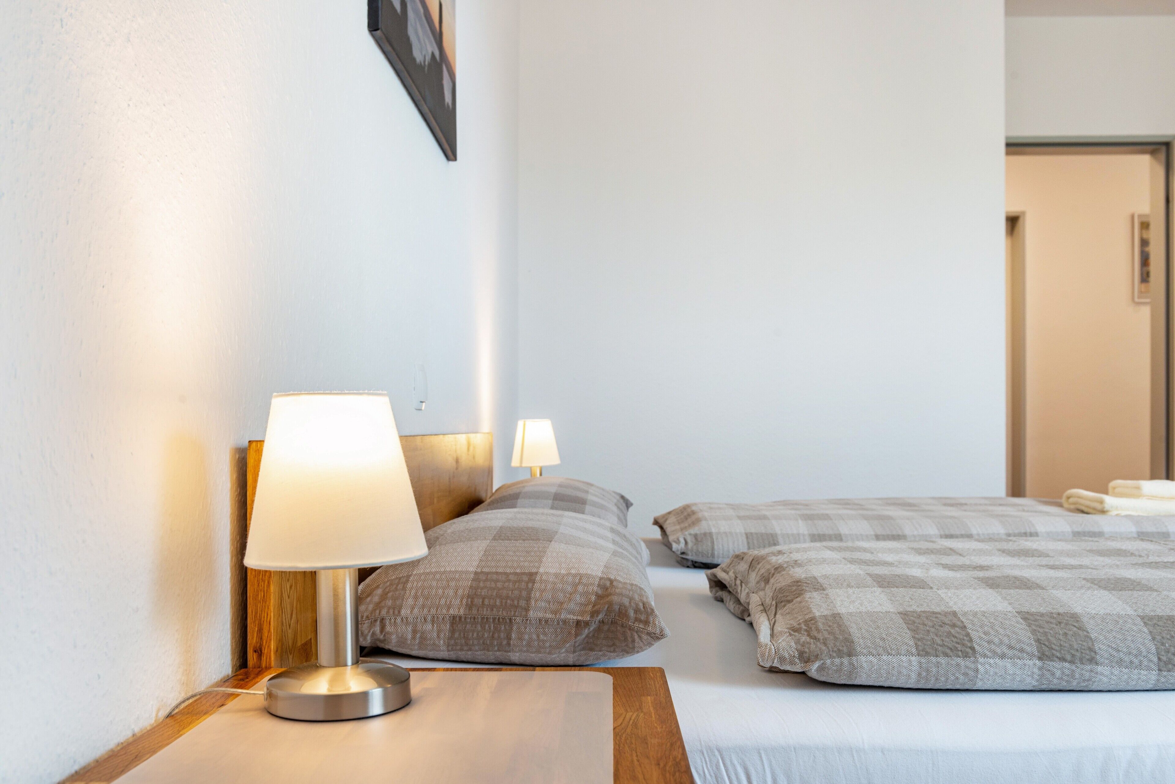 1 slaapkamer, een strijkplank/strijkijzer, gratis wifi, beddengoed