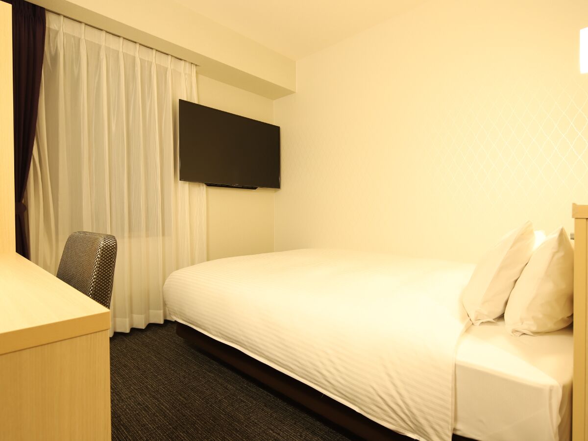 Iron/ironing board, free WiFi