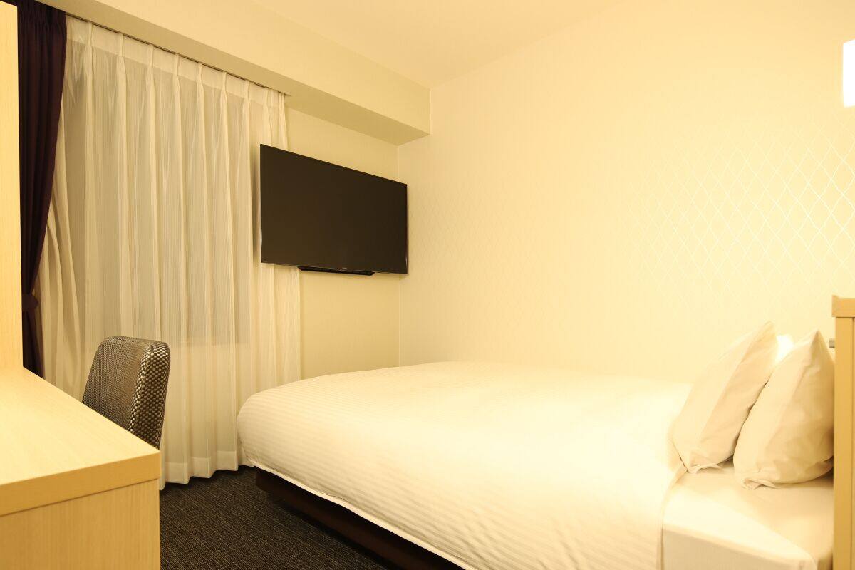 Iron/ironing board, free WiFi