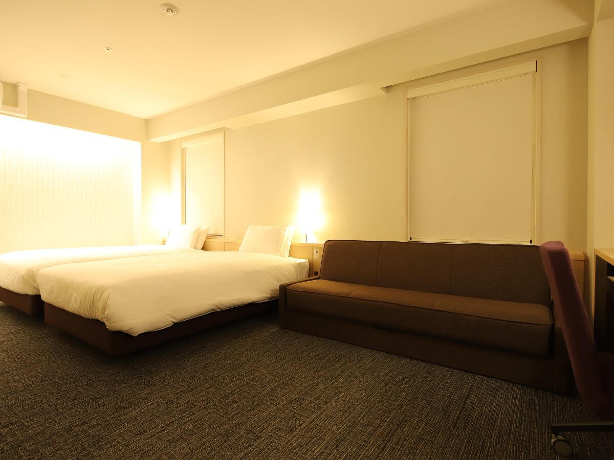 Iron/ironing board, free WiFi