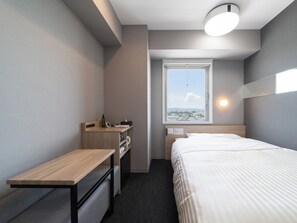Laptop workspace, soundproofing, free WiFi, bed sheets - Super Hotel Mitazono Sendai Airport (Natori)