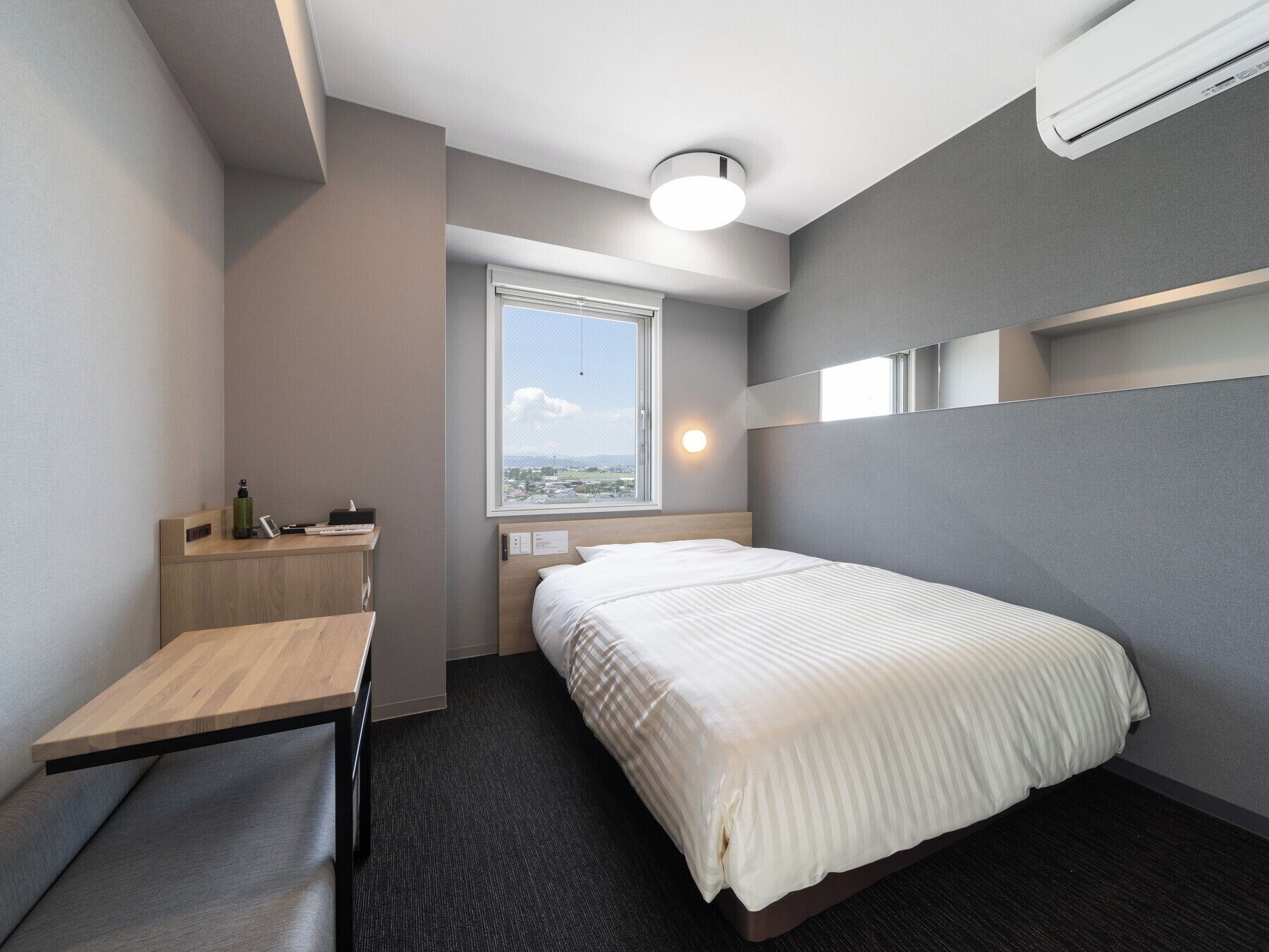 theater room, non smoking | 1 bedroom, laptop workspace, soundproofing, free wifi