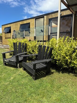 Terrace/patio - Nestled Pukekohe side of the hills of Bombay with a large private pool (Bombay)