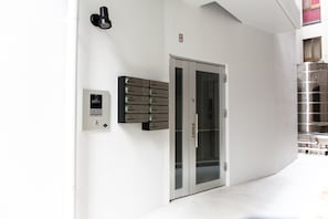 Property entrance - Good Life Apartment (Naha)