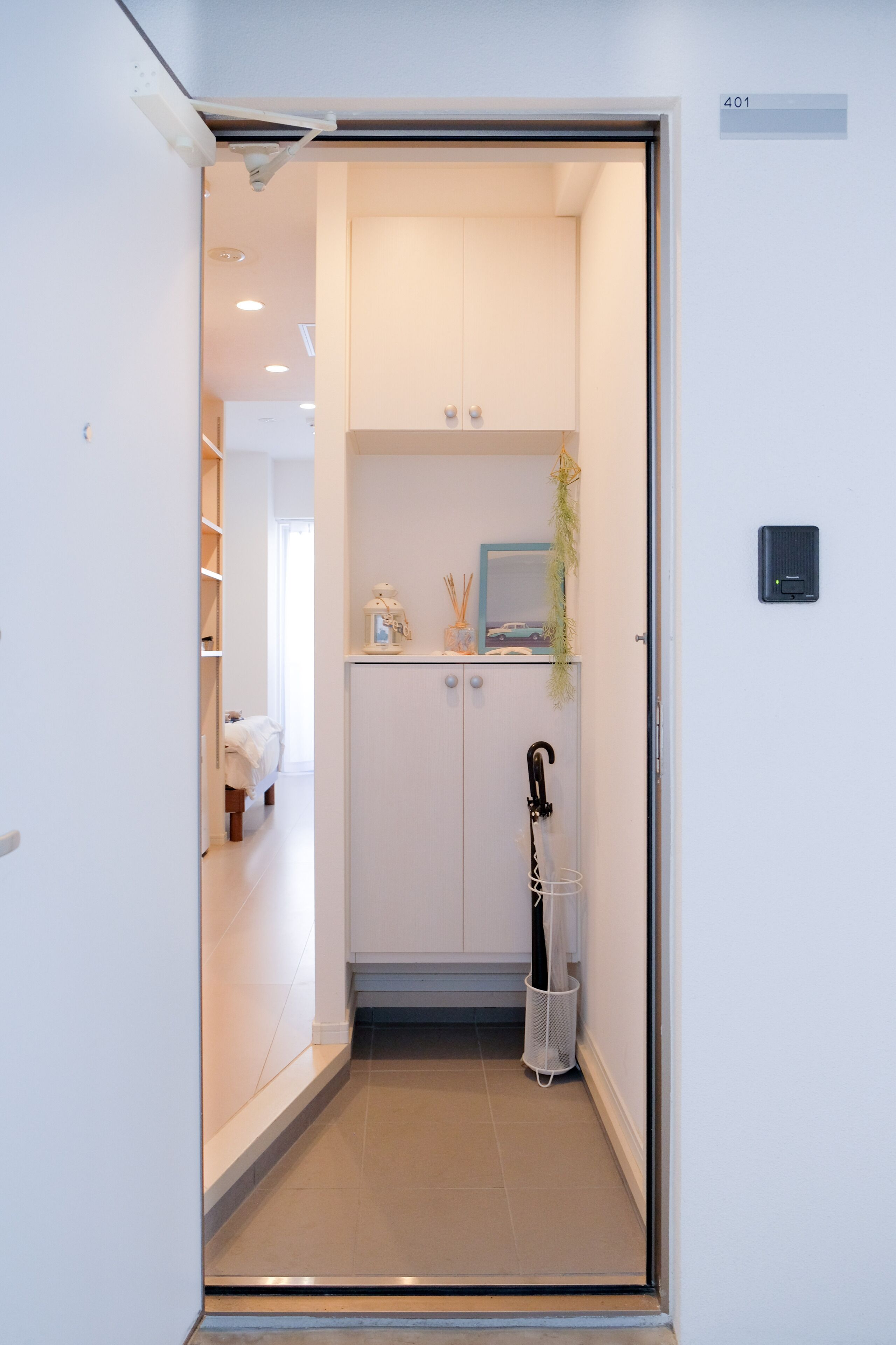 Căn hộ (Good Life Apartment 4D) | 1 phòng ngủ, bàn, bàn ủi/dụng cụ ủi quần áo 