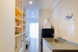 Private kitchen - Good Life Apartment (Naha)