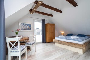 1 室のベッドルーム、旅行用ベビーベッド、WiFi、ベッドシーツ