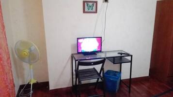 Chambre Double Standard, salle de bains commune | Ăquipements de la chambre