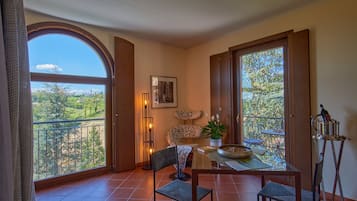 Studio Suite có tầm nhìn toàn cảnh (Tramonto) | 1 phòng ngủ, bộ trải giường bằng vải Frette của Ý