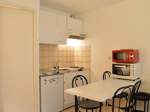 Ruokailu
