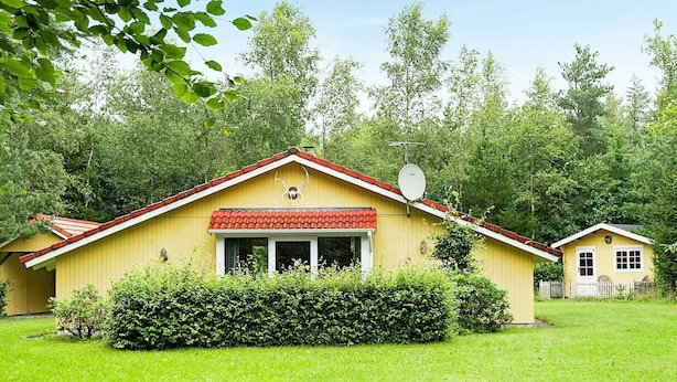 Unclassified image, 1 of 9, button - Alluring Holiday Home in Herning With Private Whirlpool (Herning)