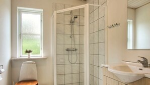 Unclassified image, 5 of 32, button - Lovely Holiday Home in Logstor With Sauna (Logstor)