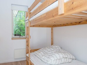 House | 4 bedrooms, individually furnished